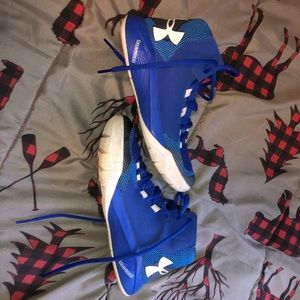 Used boys Under Armor shoes size 5.5y